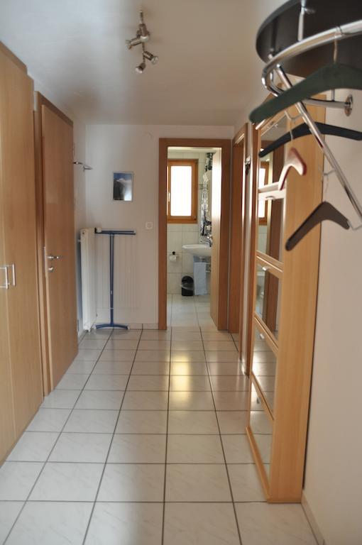 Apartmenthaus Holiday Saas Fee الغرفة الصورة
